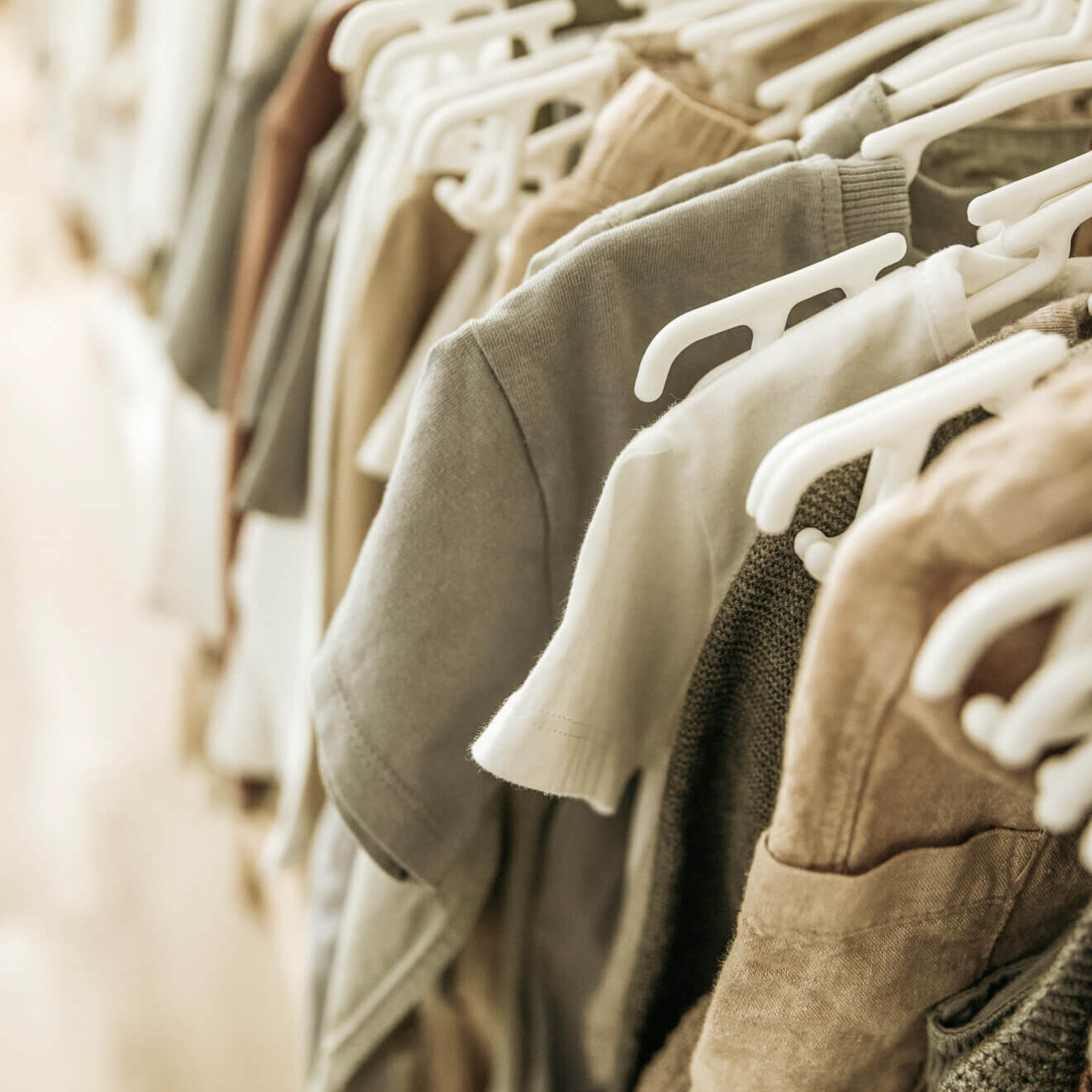 Kundenkleiderschrank, Shootingkleider, Bildgefühle Fotografie Odenwald