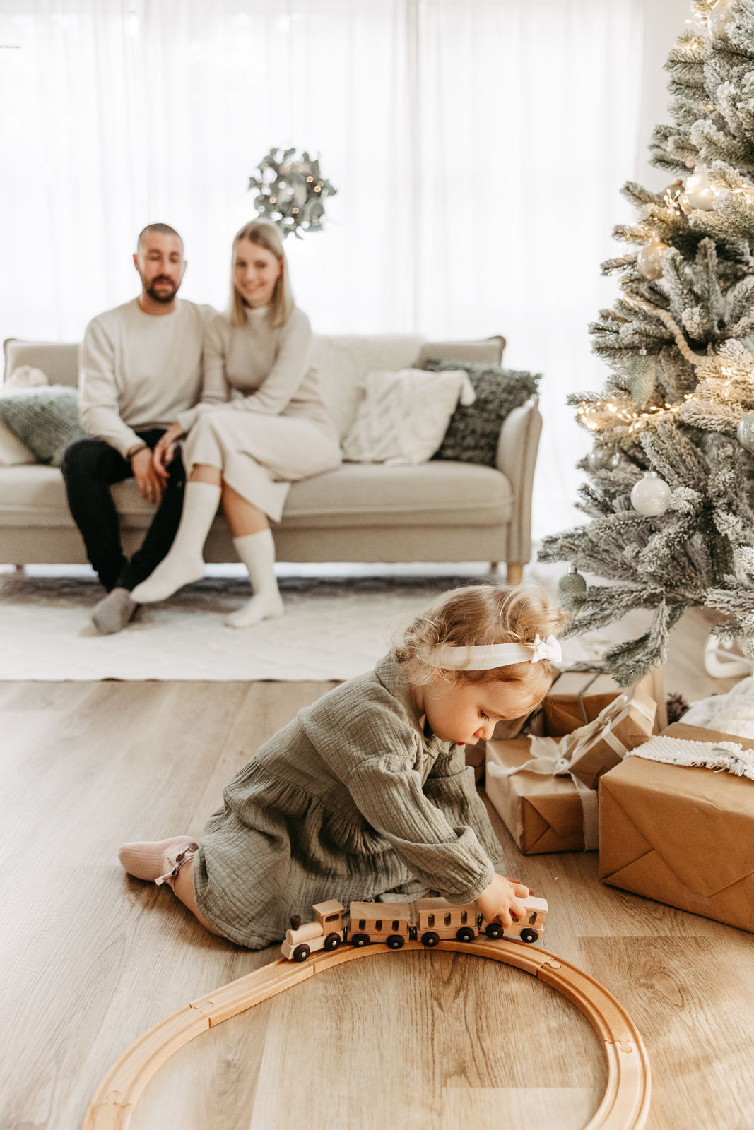 Bildgefühle,Odenwald,Fotografie,Fotograf,Fotografin,Fotografieren,Bilder,Fotos,Fotostudio,Studio,Shooting,Babyfotografie,Babyfotos,Newborn,Baby,Neugeborenenfotografie,Kinder,Kinderfotos,Kinderfotografie,Familie,Familienfotos,Familienfotografie,Babybauch,Babybauchshooting,Portraits,Paarfotografie,Couple,Paare,Pärchen,MeTime,Frauenfotografie,Familienfotografin,Natürliche Fotos,CakeSmash,Geburtstagsshooting,Erster Geburtstag,1.Geburtstag,Schau mal wie ich wachse,SMWIW,First Shooting,Coaching für Fotografen,Business,Coaching,Businessguide,Videografie,Mentoring für Fotografen,1:1 Coaching,Fotografenbusiness,Erinnerungsfilm,Familienfilm,Homestory,zu Hause,Natur,Outdoor,Boho,Herbst,Frühling,Sommer,Winter,Höchst im Odenwald,Sandbach,Darmstadt,Aschaffenburg,Erbach,Michelstadt,Wörth am Main,Obernburg,Miltenberg,Breuberg,Dieburg,Reinheim,Reichelsheim,Groß-Umstadt,Brensbach,Otzberg,Frankfurt,Mannheim,Heidelberg, Shootinghaus, Shootinghaus am Wald, Shootinggarten