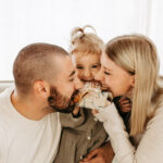 Bildgefühle,Odenwald,Fotografie,Fotograf,Fotografin,Fotografieren,Bilder,Fotos,Fotostudio,Studio,Shooting,Babyfotografie,Babyfotos,Newborn,Baby,Neugeborenenfotografie,Kinder,Kinderfotos,Kinderfotografie,Familie,Familienfotos,Familienfotografie,Babybauch,Babybauchshooting,Portraits,Paarfotografie,Couple,Paare,Pärchen,MeTime,Frauenfotografie,Familienfotografin,Natürliche Fotos,CakeSmash,Geburtstagsshooting,Erster Geburtstag,1.Geburtstag,Schau mal wie ich wachse,SMWIW,First Shooting,Coaching für Fotografen,Business,Coaching,Businessguide,Videografie,Mentoring für Fotografen,1:1 Coaching,Fotografenbusiness,Erinnerungsfilm,Familienfilm,Homestory,zu Hause,Natur,Outdoor,Boho,Herbst,Frühling,Sommer,Winter,Höchst im Odenwald,Sandbach,Darmstadt,Aschaffenburg,Erbach,Michelstadt,Wörth am Main,Obernburg,Miltenberg,Breuberg,Dieburg,Reinheim,Reichelsheim,Groß-Umstadt,Brensbach,Otzberg,Frankfurt,Mannheim,Heidelberg, Shootinghaus, Shootinghaus am Wald, Shootinggarten