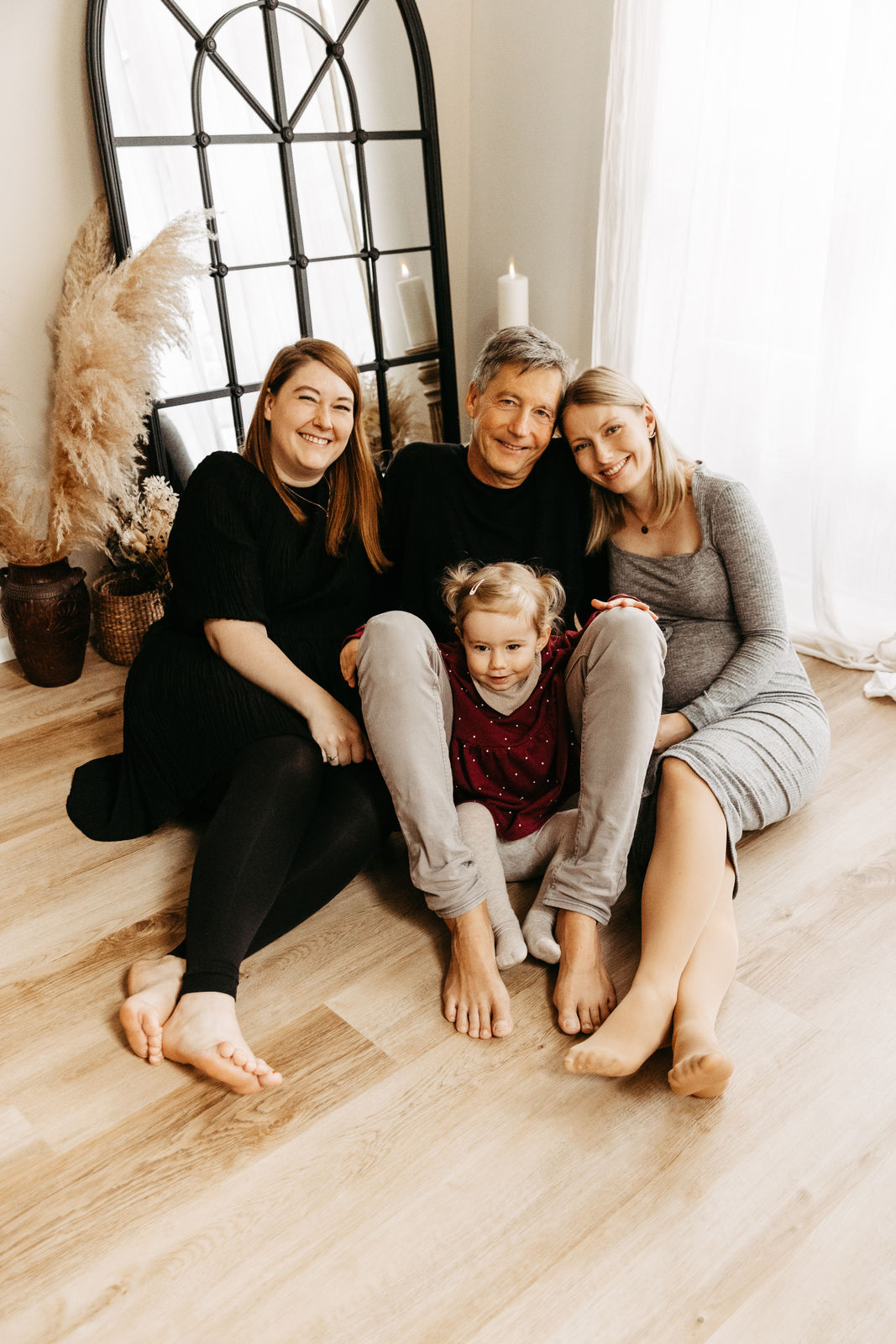 Bildgefühle,Odenwald,Fotografie,Fotograf,Fotografin,Fotografieren,Bilder,Fotos,Fotostudio,Studio,Shooting,Babyfotografie,Babyfotos,Newborn,Baby,Neugeborenenfotografie,Kinder,Kinderfotos,Kinderfotografie,Familie,Familienfotos,Familienfotografie,Babybauch,Babybauchshooting,Portraits,Paarfotografie,Couple,Paare,Pärchen,MeTime,Frauenfotografie,Familienfotografin,Natürliche Fotos,CakeSmash,Geburtstagsshooting,Erster Geburtstag,1.Geburtstag,Schau mal wie ich wachse,SMWIW,First Shooting,Coaching für Fotografen,Business,Coaching,Businessguide,Videografie,Mentoring für Fotografen,1:1 Coaching,Fotografenbusiness,Erinnerungsfilm,Familienfilm,Homestory,zu Hause,Natur,Outdoor,Boho,Herbst,Frühling,Sommer,Winter,Höchst im Odenwald,Sandbach,Darmstadt,Aschaffenburg,Erbach,Michelstadt,Wörth am Main,Obernburg,Miltenberg,Breuberg,Dieburg,Reinheim,Reichelsheim,Groß-Umstadt,Brensbach,Otzberg,Frankfurt,Mannheim,Heidelberg, Shootinghaus, Shootinghaus am Wald, Shootinggarten