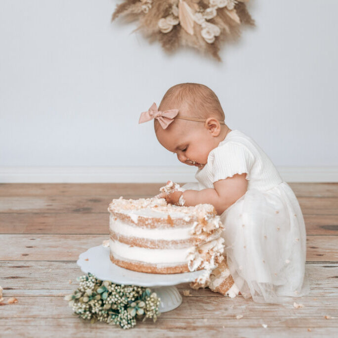 1V0A4867 Fotografie Business Coaching Businessguide Bildgefühle Mentoring Fotograf Fotografin Bildgefühle Homestory zu hause fotografieren in der Natur Outdoor Studio Babyfotografie Babyfotos Newborn Baby Neugeborenenfotografie Kinder Kinderfotos Kinderfotografie Familie Familienfotos Familienfotografie Portraits Paarfotografie Couple Paare Pärchen Familienfotografin Natürliche Fotos Fotografie Höchst im Odenwald Darmstadt Aschaffenburg Erbach Michelstadt Wörth am Main Obernburg Miltenberg Breuberg Dieburg Reinheim Reichelsheim Groß-Umstadt Brensbach Otzberg Frankfurt, Mannheim, Heidelberg, Fotostudio Boho Herbst Frühling Sommer Winter Coaching für Fotografen, Videografie, Mentoring für Fotografen, 1:1 Coaching, Fotografenbusiness, Erinnerungsfilm, Familienfilm, CakeSmash, Geburtstagsshooting, Erster Geburtstag, 1.